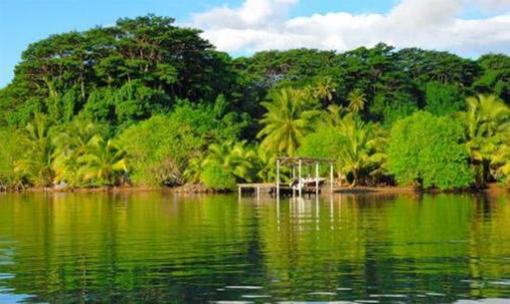 Iti Iti Private Cruise 4 Days / 3 Nights - Huahine - Taha'a - Raiatea — 5